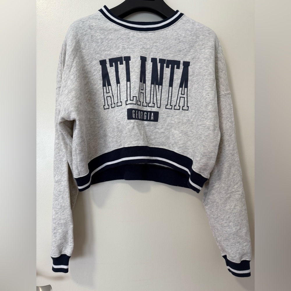 Hollister Oversized Cropped Sweatshirt